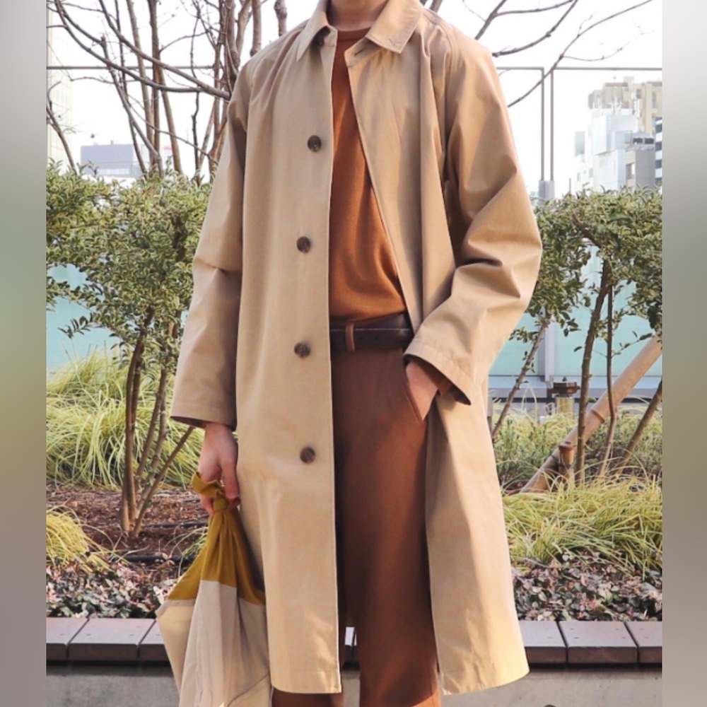 Uniqlo block tech trench coat. The first image is different color.